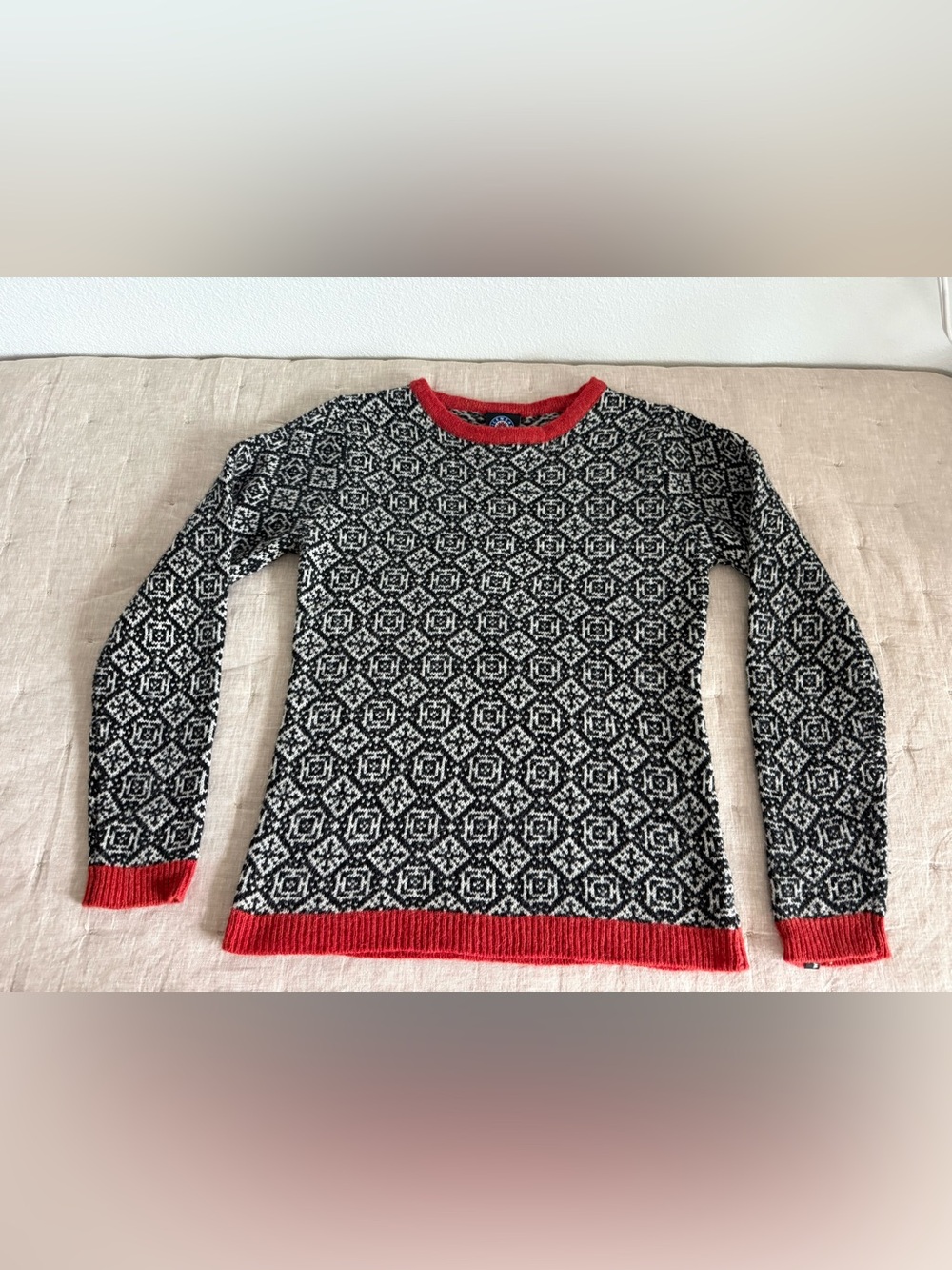 Icewear Iceland Urður Angora Wool Nordic Crewneck Gray Red Size XS